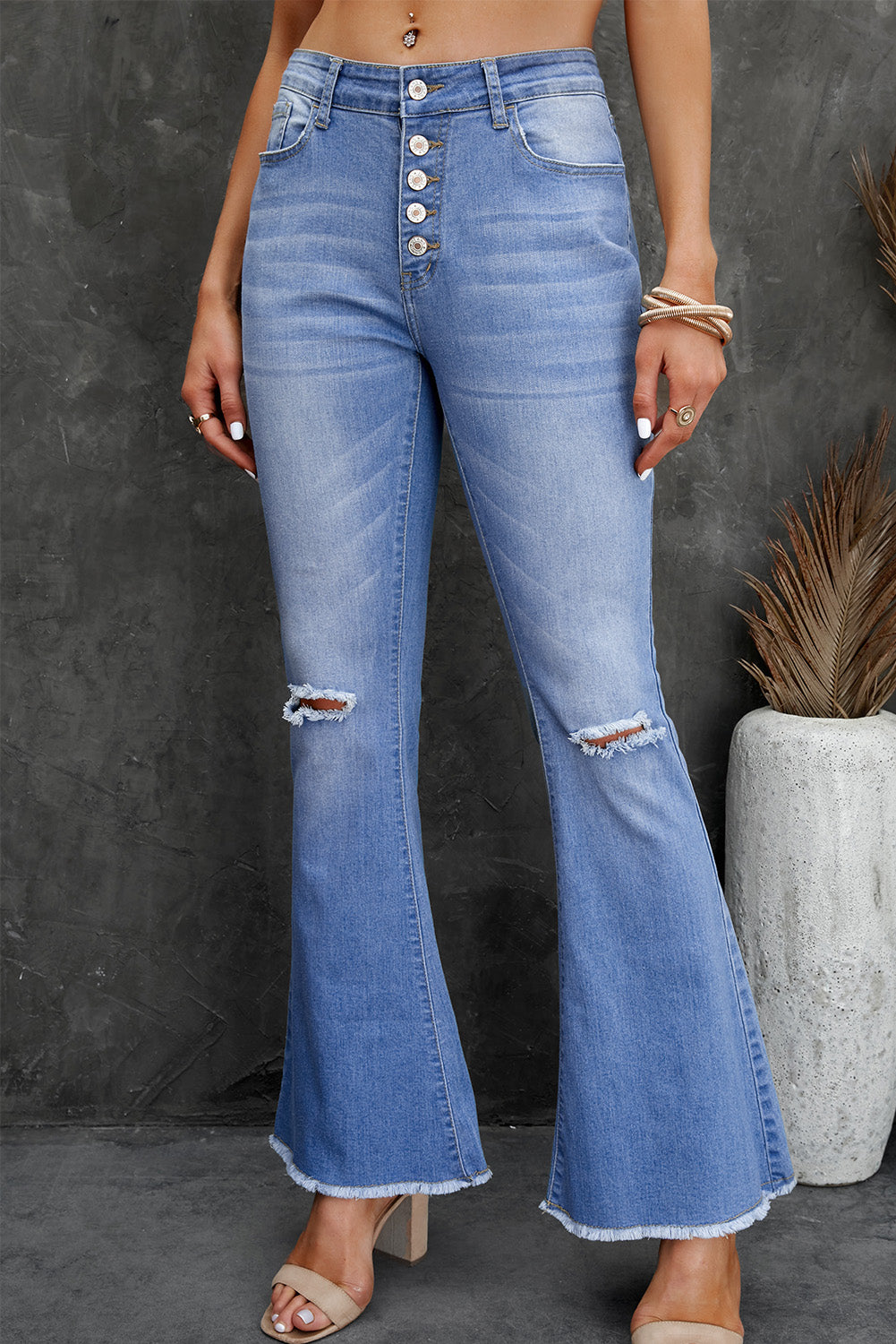 SOUTHERN HONEY HIGH WAIST BUTTON FLARE JEANS