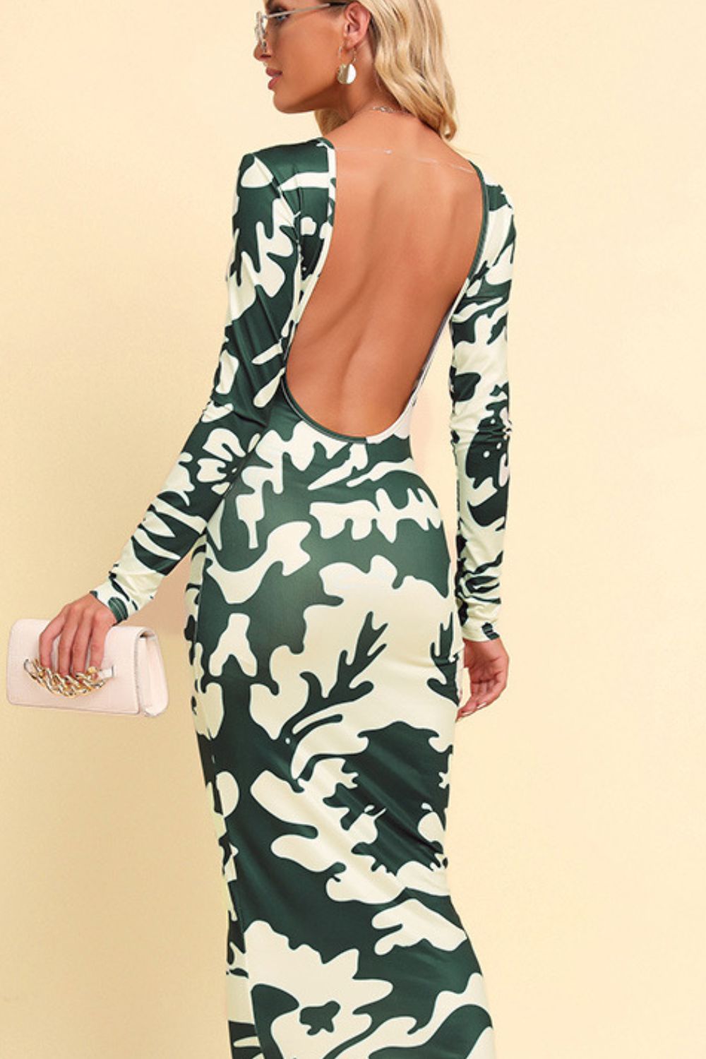 COME N GET IT BACKLESS LONG SLEEVED DRESS